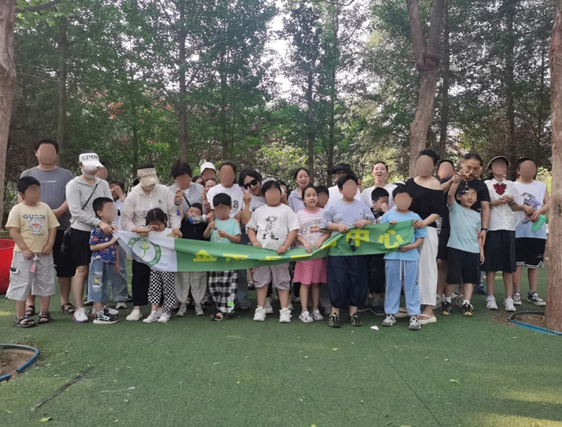 『乐乐箱计划』接力造龙舟，同心传匠心：隋唐植物园里的亲子端午盛会